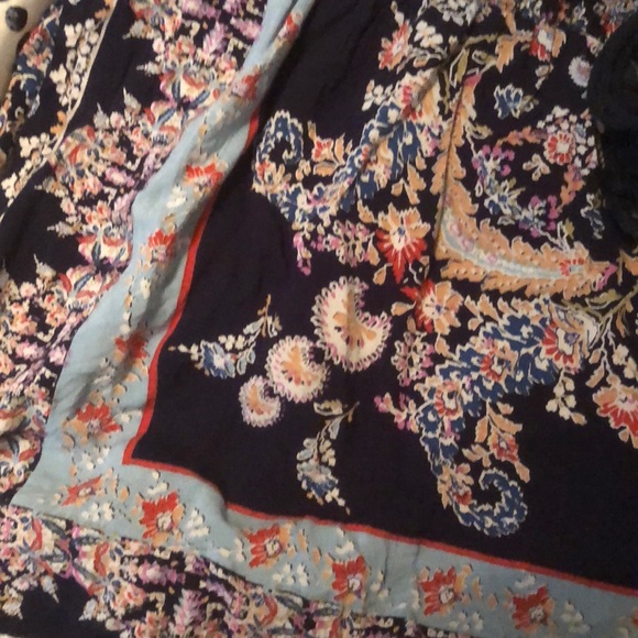 Printed shorts - Picture 2 of 3